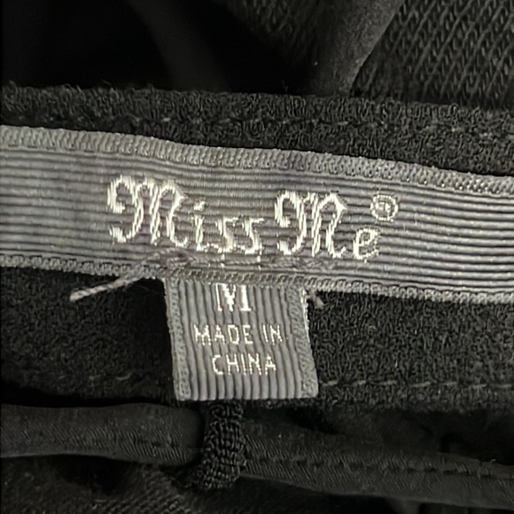 Miss Me Black Knit Shift with Lace Up Back, Fully Lined, Sz M - Picture 8 of 9